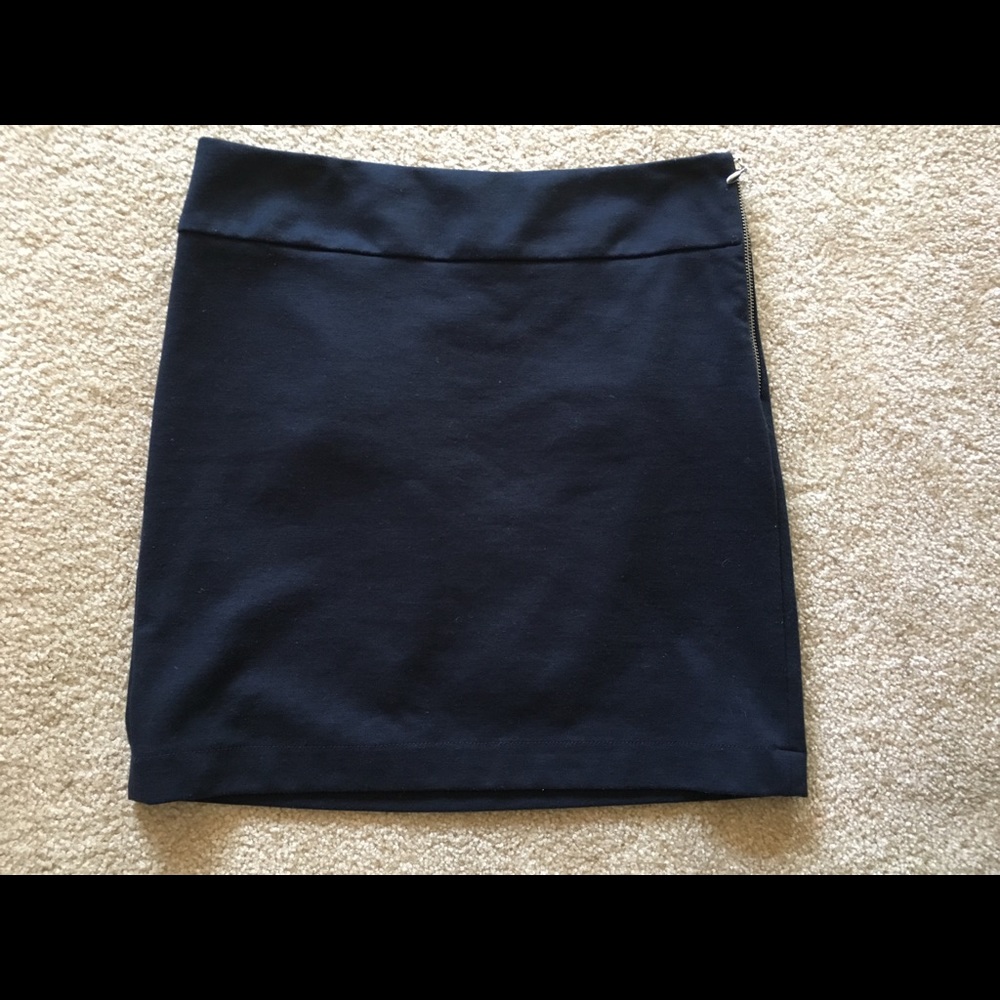 Banana Republic Navy Zip Skirt 3 for $10